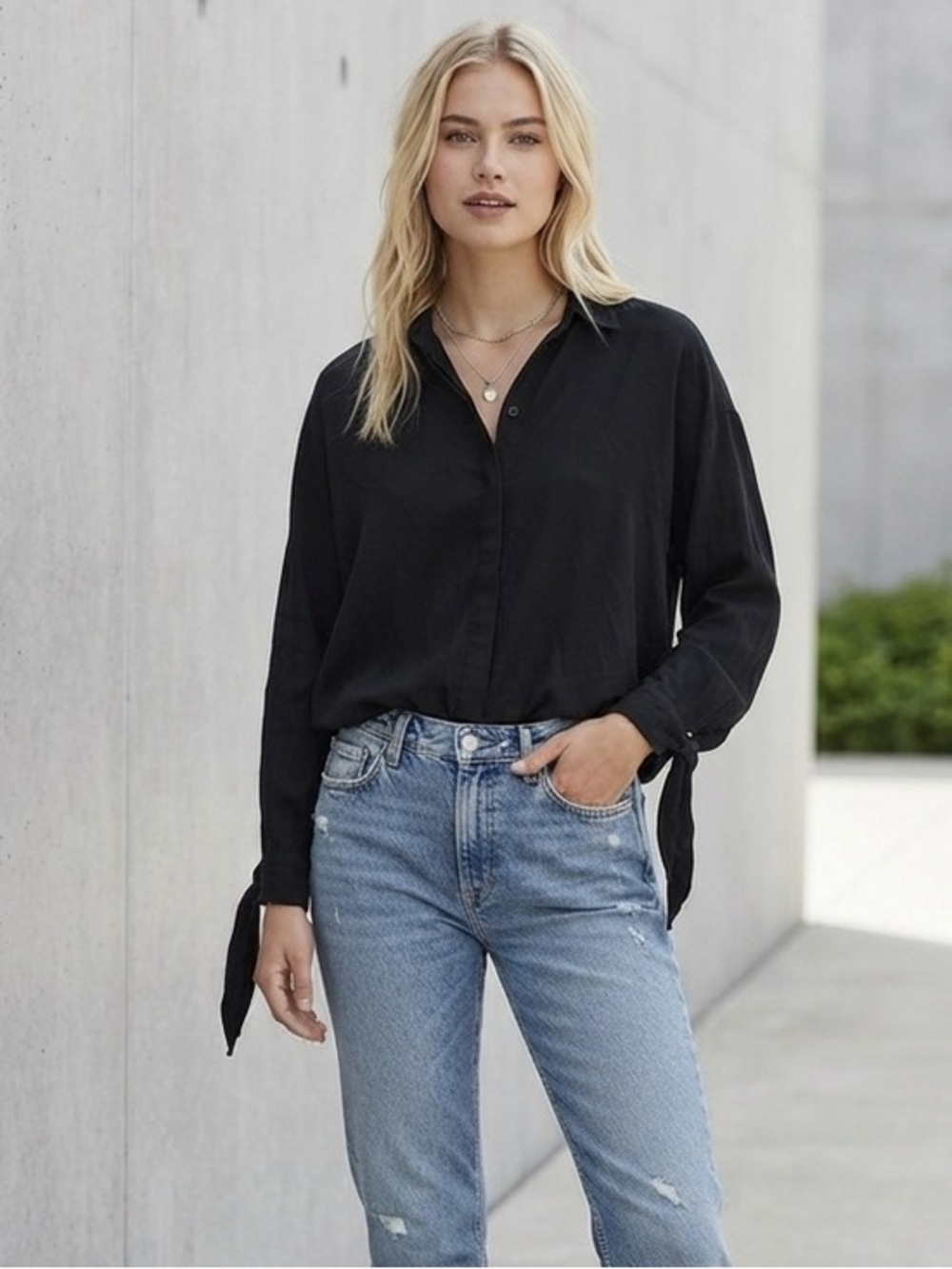 Levi's Black Button Down Long Sleeve Ballon Sleeve Shirt Size Medium Cotton